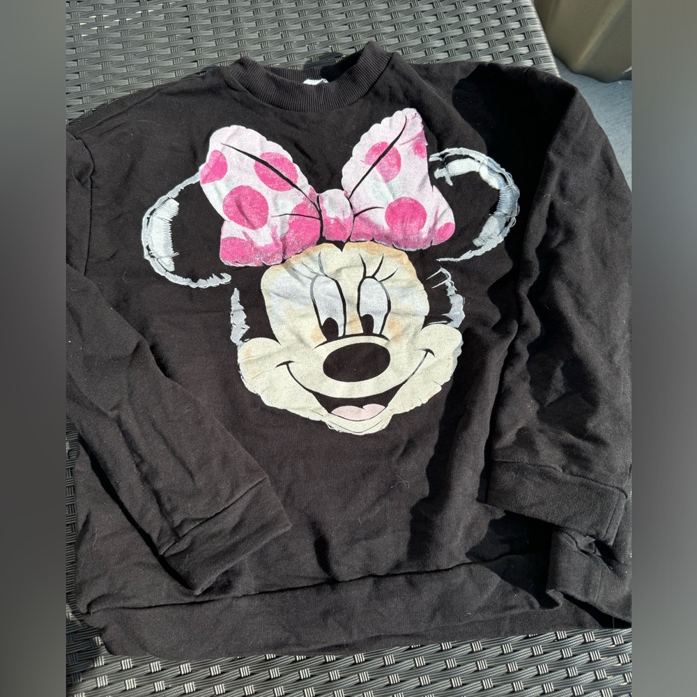 Zara Black Sweatshirt with Pink and White Graphic